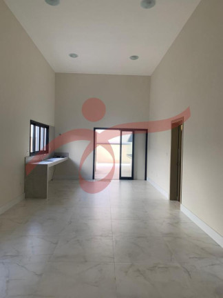 Imagem Casa com 3 Quartos à Venda, 300 m² em Piracangaguá - Taubaté Imagem Casa com 3 Quartos à Venda, 300 m² em Piracangaguá - Taubaté