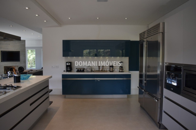 Imagem Casa com 4 Quartos à Venda, 350 m² em Região Do Alto Do Capivari - Campos Do Jordão Imagem Casa com 4 Quartos à Venda, 350 m² em Região Do Alto Do Capivari - Campos Do Jordão