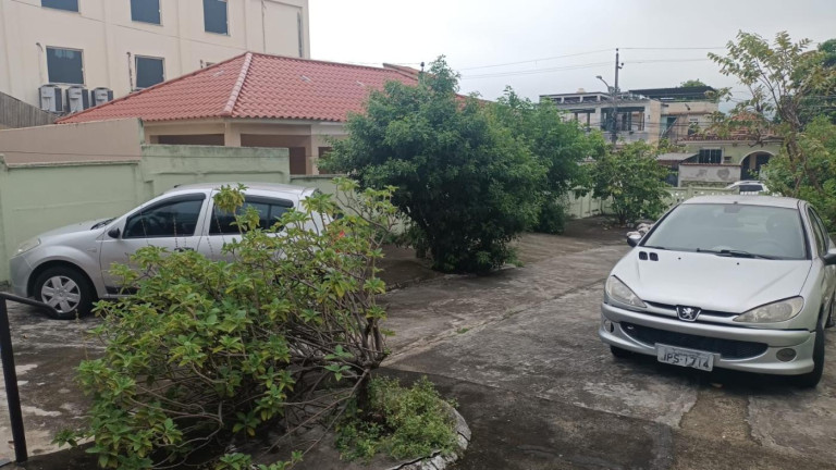 Imagem Casa com 3 Quartos à Venda, 408 m² em Bento Ribeiro - Rio De Janeiro Imagem Casa com 3 Quartos à Venda, 408 m² em Bento Ribeiro - Rio De Janeiro