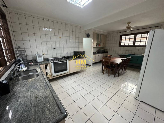 Imagem Sobrado com 5 Quartos à Venda, 300 m² em Vila Voturua - Sao Vicente Imagem Sobrado com 5 Quartos à Venda, 300 m² em Vila Voturua - Sao Vicente