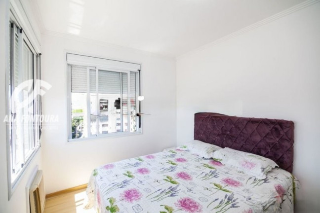 Imagem Apartamento com 2 Quartos à Venda, 68 m² em Jardim Lindóia - Porto Alegre