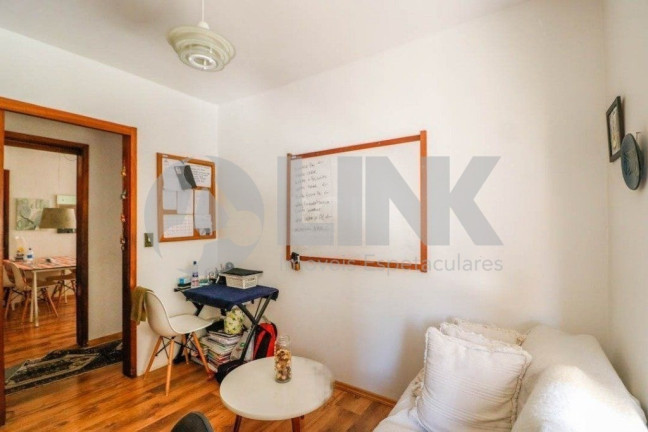 Imagem Apartamento com 3 Quartos à Venda, 63 m² em Petrópolis - Porto Alegre Imagem Apartamento com 3 Quartos à Venda, 63 m² em Petrópolis - Porto Alegre