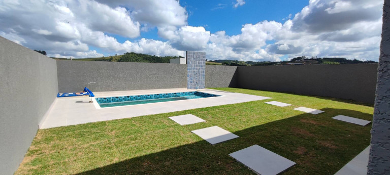 Imagem Casa com 3 Quartos à Venda, 384 m² em Tanque - Atibaia Imagem Casa com 3 Quartos à Venda, 384 m² em Tanque - Atibaia