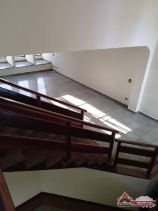 Imagem Casa com 9 Quartos para Alugar, 600 m² em Centro - Jacareí Imagem Casa com 9 Quartos para Alugar, 600 m² em Centro - Jacareí