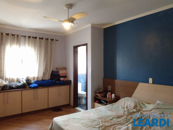 Imagem Sobrado com 4 Quartos à Venda, 250 m² em Vila Metalúrgica - Santo André Imagem Sobrado com 4 Quartos à Venda, 250 m² em Vila Metalúrgica - Santo André
