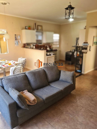 Imagem Casa com 3 Quartos à Venda, 130 m² em Santa Teresa - Poços De Caldas Imagem Casa com 3 Quartos à Venda, 130 m² em Santa Teresa - Poços De Caldas