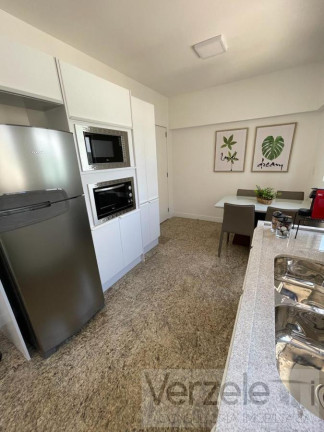 Imagem Apartamento com 3 Quartos para Temporada, 140 m² em Centro - Balneário Camboriú
