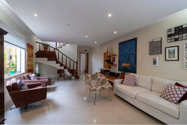 Imagem Casa com 3 Quartos à Venda, 318 m² em Vila Guarani (z Sul) - São Paulo Imagem Casa com 3 Quartos à Venda, 318 m² em Vila Guarani (z Sul) - São Paulo