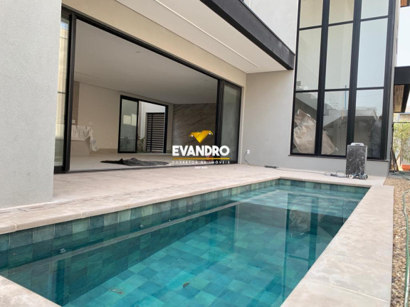 Imagem Casa com 4 Quartos à Venda, 363 m² em Ribeirão Do Lipa - Cuiabá Imagem Casa com 4 Quartos à Venda, 363 m² em Ribeirão Do Lipa - Cuiabá