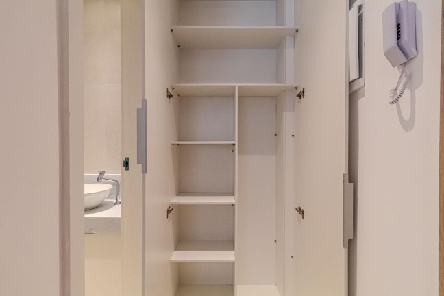 Imagem Apartamento com 1 Quarto à Venda, 38 m² em Copacabana - Rio De Janeiro Imagem Apartamento com 1 Quarto à Venda, 38 m² em Copacabana - Rio De Janeiro