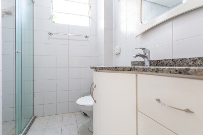 Imagem Imóvel com 2 Quartos à Venda, 56 m² em Glória - Porto Alegre Imagem Imóvel com 2 Quartos à Venda, 56 m² em Glória - Porto Alegre