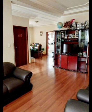 Imagem Casa com 3 Quartos à Venda, 230 m² em Zona 08 - Maringá Imagem Casa com 3 Quartos à Venda, 230 m² em Zona 08 - Maringá