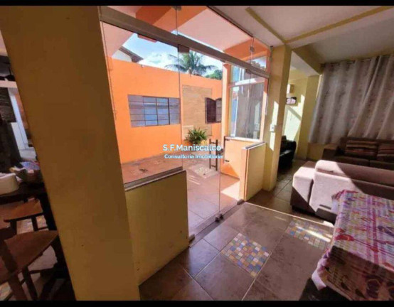 Imagem Casa com 6 Quartos à Venda, 301 m² em Enseada - Ubatuba