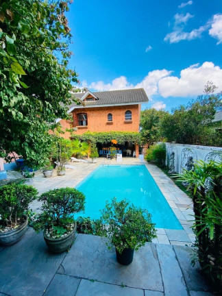 Casa com 6 Quartos à Venda,  em Jardim Guedala - São Paulo