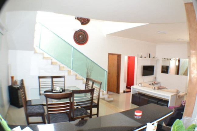 Casa de Condomínio com 4 Quartos à Venda, 300 m² em Loteamento Itatiba Country Club - Itatiba