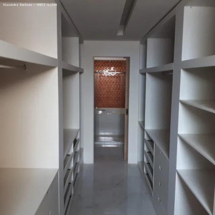 Imagem Casa com 3 Quartos à Venda, 450 m² em Prado - Recife Imagem Casa com 3 Quartos à Venda, 450 m² em Prado - Recife