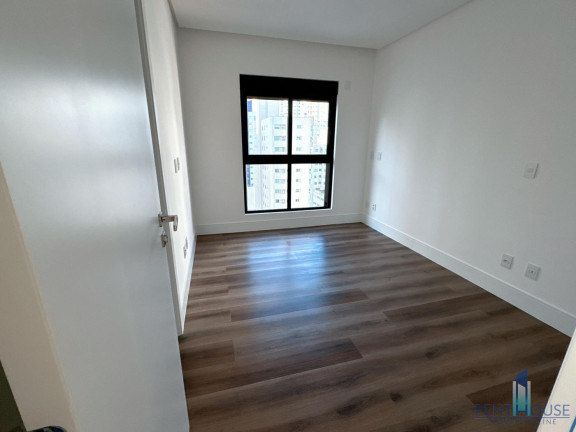 Imagem Apartamento com 4 Quartos à Venda, 154 m² em Centro - Balneário Camboriú Imagem Apartamento com 4 Quartos à Venda, 154 m² em Centro - Balneário Camboriú
