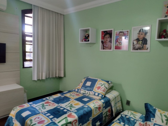 Imagem Casa com 3 Quartos à Venda, em Itaigara - Salvador Imagem Casa com 3 Quartos à Venda, em Itaigara - Salvador