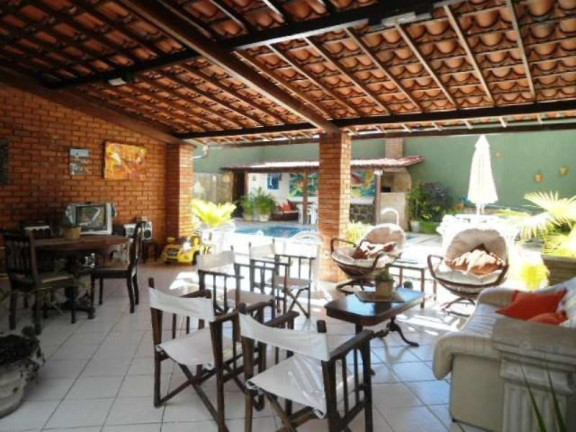 Casa com 4 Quartos à Venda,  em Itaigara - Salvador
