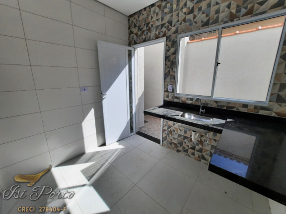 Imagem Casa de Condomínio com 2 Quartos à Venda,  em 13 - Praia Grande 