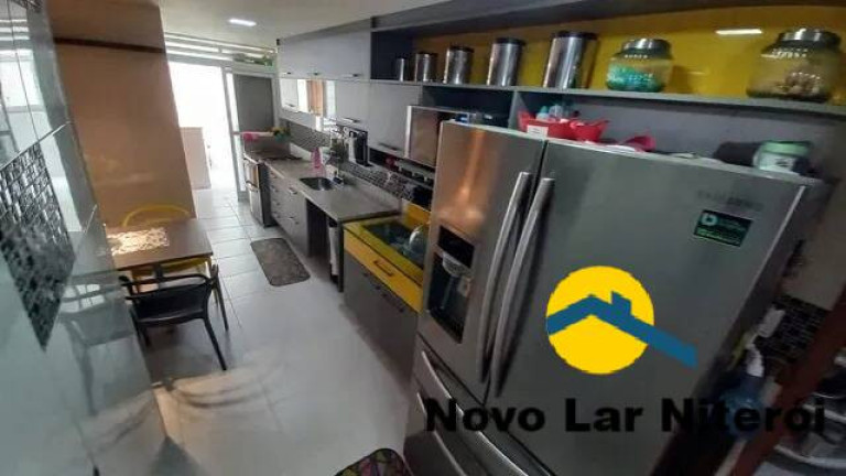 Imagem Apartamento com 4 Quartos à Venda, 169 m² em Icaraí - Niterói
