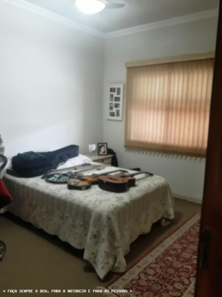 Imagem Casa com 5 Quartos à Venda, 248 m² em Jardim Santa Clara - Taubaté Imagem Casa com 5 Quartos à Venda, 248 m² em Jardim Santa Clara - Taubaté