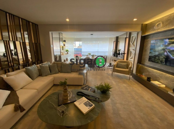 Apartamento com 3 Quartos à Venda, 123 m² em Moema - São Paulo