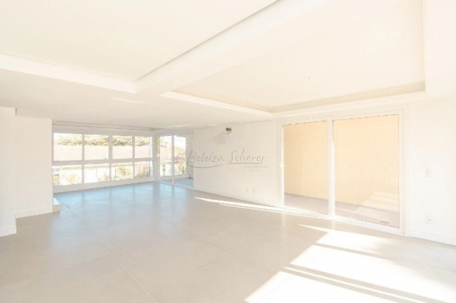 Imagem Casa com 3 Quartos à Venda, 288 m² em Vila Assunção - Porto Alegre Imagem Casa com 3 Quartos à Venda, 288 m² em Vila Assunção - Porto Alegre