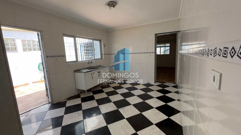 Imagem Casa com 1 Quarto à Venda, 105 m² em Vila Carmosina - São Paulo