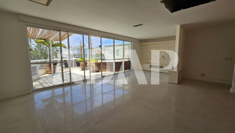 Imagem Cobertura com 3 Quartos à Venda, 310 m² em Recreio Dos Bandeirantes - Rio De Janeiro