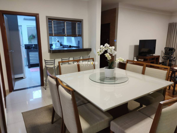 Imagem Casa com 3 Quartos à Venda, 239 m² Imagem Casa com 3 Quartos à Venda, 239 m²