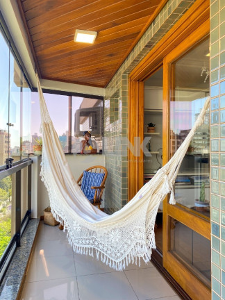 Imagem Apartamento com 3 Quartos à Venda, 140 m² em Moinhos De Vento - Porto Alegre