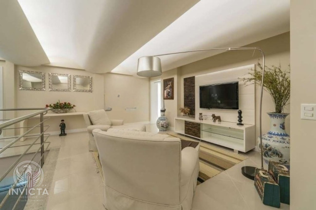 Imagem Casa com 4 Quartos à Venda, 447 m² em Praia Do Estaleiro - Balneário Camboriú Imagem Casa com 4 Quartos à Venda, 447 m² em Praia Do Estaleiro - Balneário Camboriú