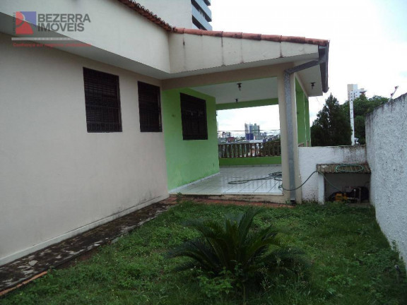 Imagem Casa com 4 Quartos à Venda, 312 m² em Candelária - Natal Imagem Casa com 4 Quartos à Venda, 312 m² em Candelária - Natal