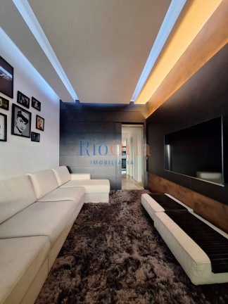 Imagem Apartamento com 5 Quartos à Venda, 300 m² em Barra Da Tijuca - Rio De Janeiro