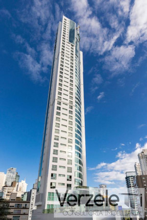 Imagem Apartamento com 4 Quartos à Venda, 227 m² em Centro - Balneário Camboriú Imagem Apartamento com 4 Quartos à Venda, 227 m² em Centro - Balneário Camboriú