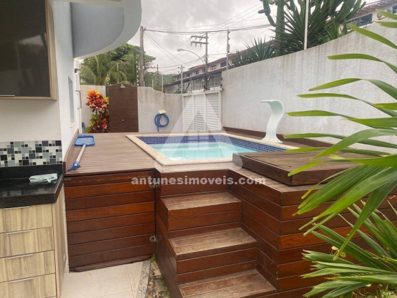 Imagem Casa com 4 Quartos à Venda, 160 m² em Portinho - Cabo Frio Imagem Casa com 4 Quartos à Venda, 160 m² em Portinho - Cabo Frio