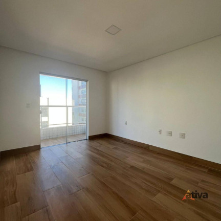 Imagem Apartamento com 3 Quartos à Venda, 135 m² Imagem Apartamento com 3 Quartos à Venda, 135 m²