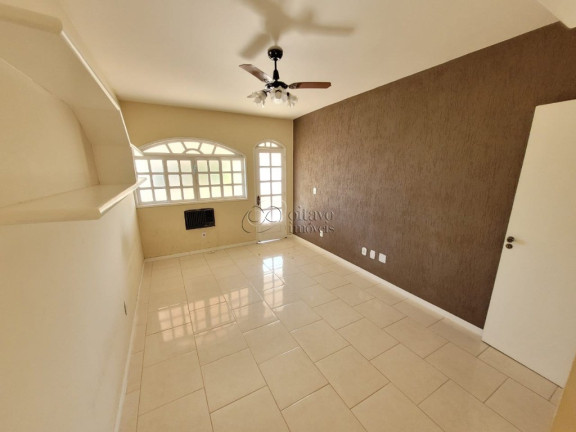 Imagem Casa com 4 Quartos à Venda, em Lagoa - Macaé Imagem Casa com 4 Quartos à Venda, em Lagoa - Macaé