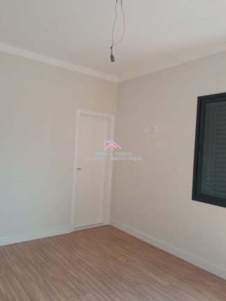 Imagem Casa com 3 Quartos à Venda, 223 m² em Jardim Celeste - Jundiaí Imagem Casa com 3 Quartos à Venda, 223 m² em Jardim Celeste - Jundiaí