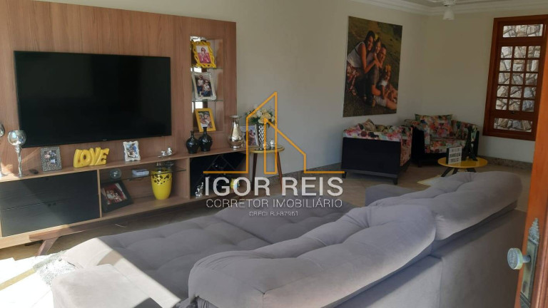 Imagem Casa com 3 Quartos à Venda, 378 m² em Jardim Flamboyant - Campos Dos Goytacazes Imagem Casa com 3 Quartos à Venda, 378 m² em Jardim Flamboyant - Campos Dos Goytacazes