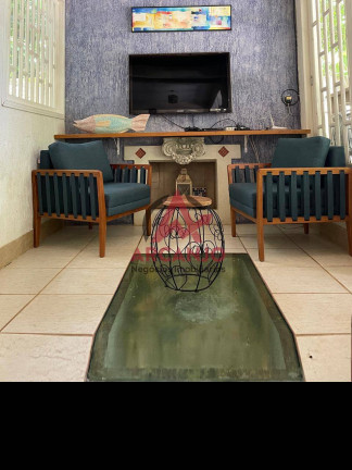 Imagem Casa com 3 Quartos para Alugar, 900 m² em Félix - Ubatuba