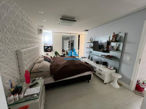 Imagem Cobertura com 4 Quartos à Venda, 290 m² em Icaraí - Niterói