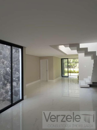 Imagem Casa com 2 Quartos à Venda, 182 m² em São Francisco De Assis - Camboriú
