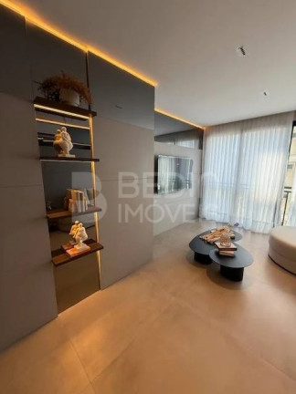 Imagem Apartamento com 4 Quartos à Venda, 149 m² em Centro - Balneário Camboriú Imagem Apartamento com 4 Quartos à Venda, 149 m² em Centro - Balneário Camboriú