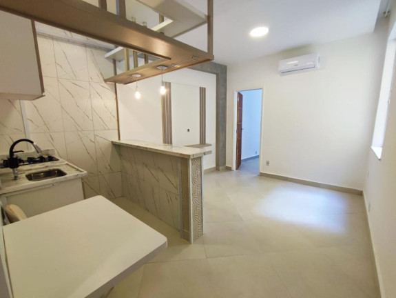 Imagem Apartamento com 1 Quarto à Venda, 35 m² em Copacabana - Rio De Janeiro