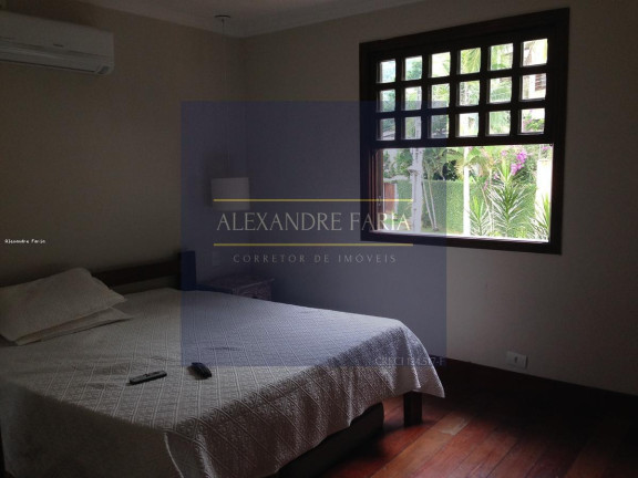 Imagem Casa com 5 Quartos à Venda, 250 m² em Reserva Du Moullin - São Sebastião