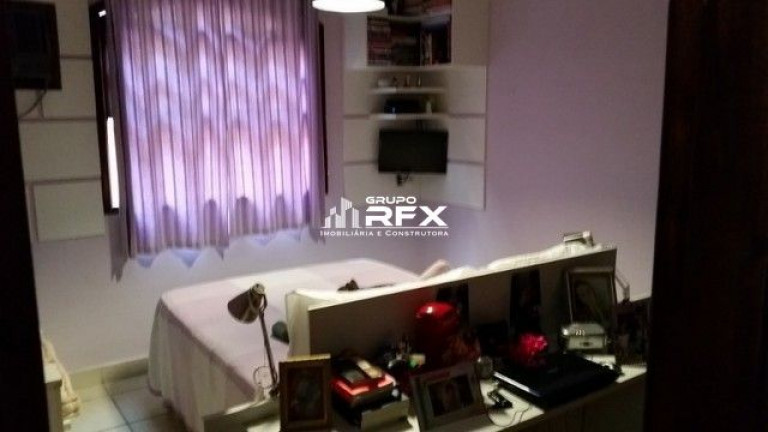 Imagem Casa com 3 Quartos à Venda, 525 m² em Maria Paula - Niterói