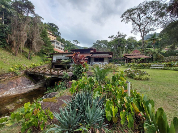 Imagem Casa com 3 Quartos à Venda, 300 m² em Parque Do Ingá - Teresópolis