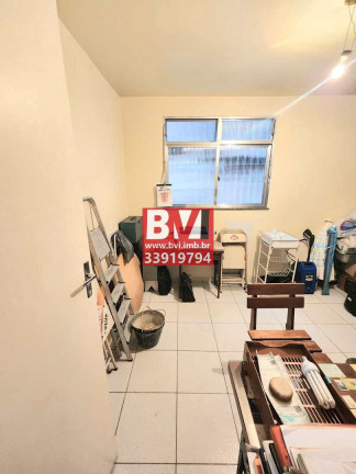 Imagem Casa com 3 Quartos à Venda, 320 m² em Penha Circular - Rio De Janeiro Imagem Casa com 3 Quartos à Venda, 320 m² em Penha Circular - Rio De Janeiro
